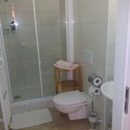 Hana Bed & Breakfast